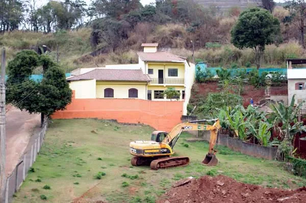 Haja Paciência na vila de distopia