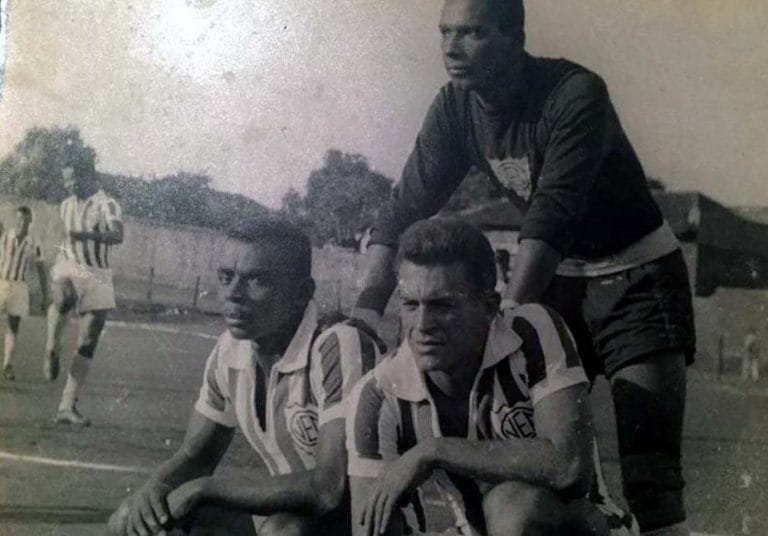 Ex-jogador do Valério e artista plástico, Oliver agora está colorindo o céu