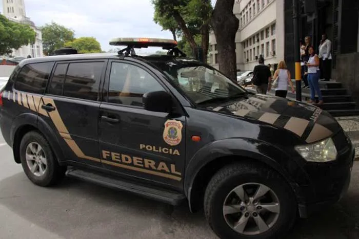 Polícia Federal conclui investigações e acusa Pimentel de coordenar quadrilha