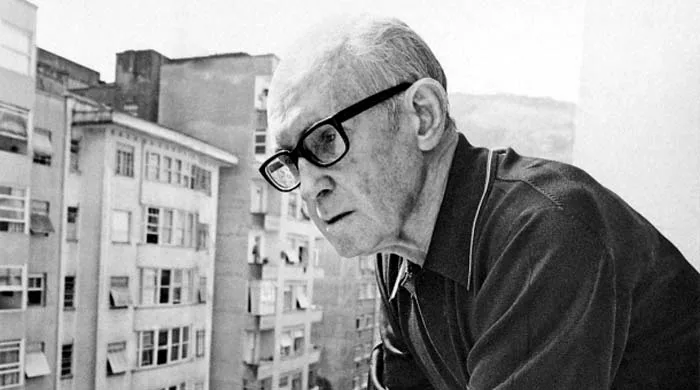 No meio do caminho tinha o Aurora Collegial