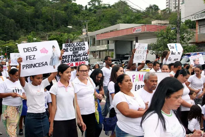 Marcha da Inocência foi liderada por vereadores e pastores evangélicos