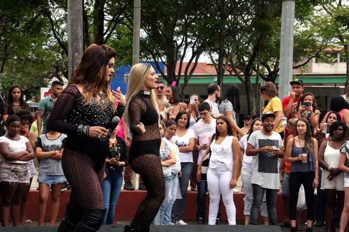 Itabira realiza Parada LGBTI em defesa da diversidade de gênero, demasiadamente humano