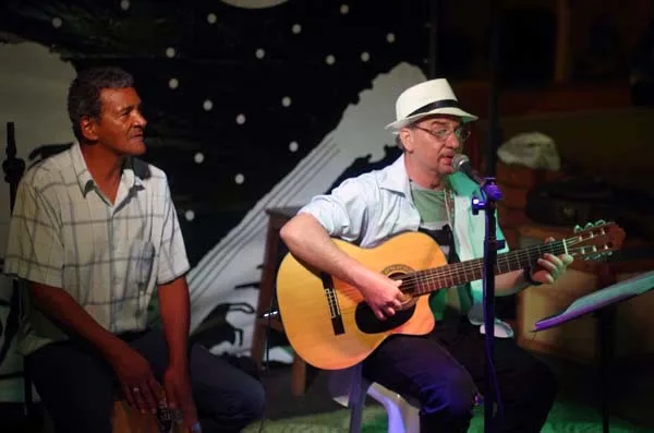 Tô na Praça e vou entrando