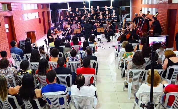 Neste sábado tem concerto de Natal no teatro do Colégio Nossa Senhora das Dores