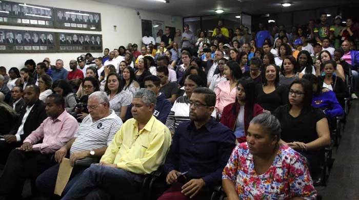 Desempregados narram dramas que vivem para sustentar seus familiares