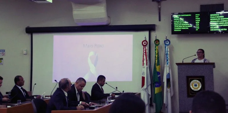 Portadora de lúpus diz que faltam remédios para tratamento da doença em Itabira