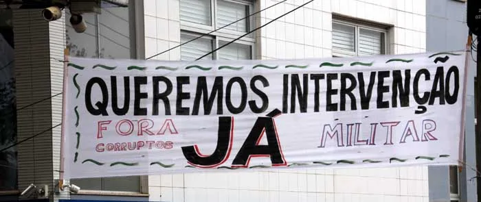 Comerciante itabirano pede intervenção militar sem medo de atentar contra a democracia