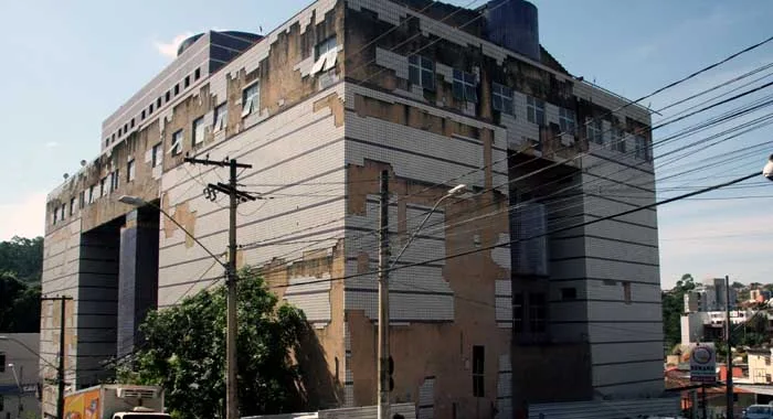 Programa de Recuperação Fiscal permite negociar dívidas com a Prefeitura e facilita venda de mausoléu