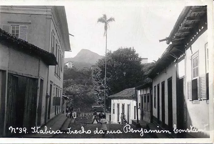 Algumas faces históricas da Montanha Pulverizada 1