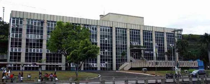 FPM salva salários dos servidores municipais em dezembro, mas pode faltar dinheiro para saldar a folha de janeiro