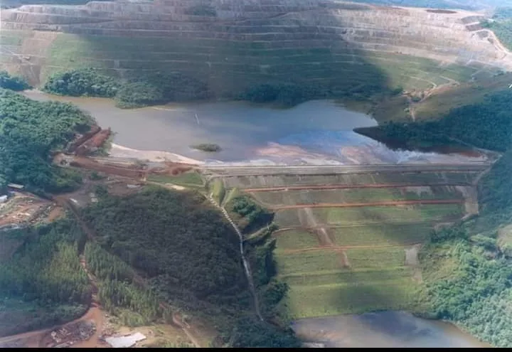 Sirenes são acionadas em comunidades de Barão de Cocais. Em Itabira, moradores nem sabem se esses equipamentos já estão funcionando