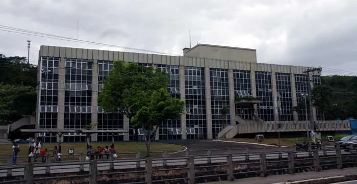Com confisco do governo, mesmo com aumento de receitas, Prefeitura gasta mais do que arrecada no quadrimestre