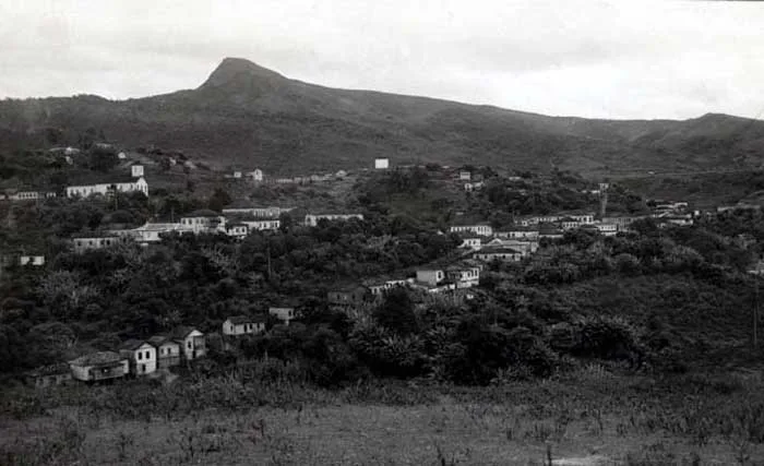 Sobre as Minas do ferro: a Itabira do Mato Dentro no século XIX