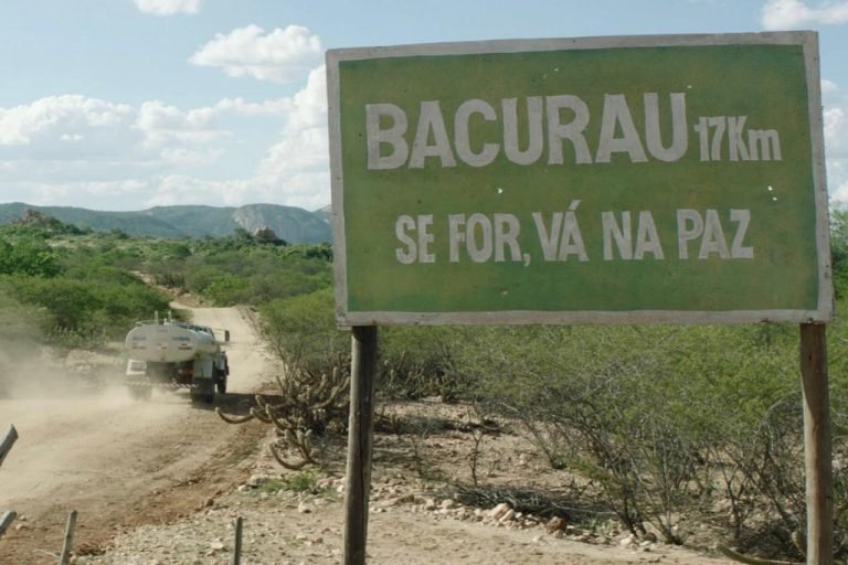 Bacurau, um filme pro mundo e pro Brasil se verem dentro do Brasil atual