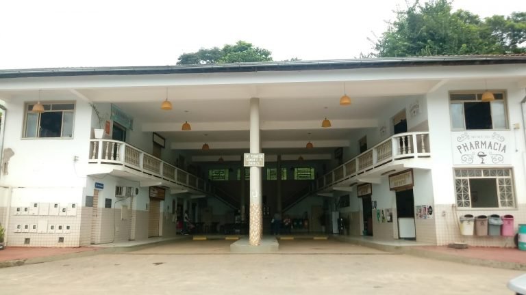 Comerciantes do terminal rodoviário de Ipoema recebem notificação para desocuparem lojas