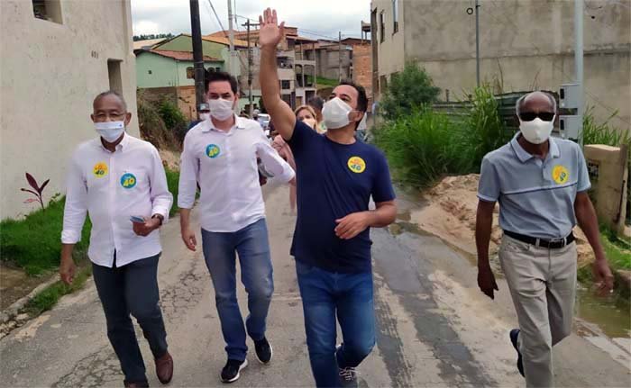 Pelo teste RT-PCR, Marco Antônio Lage confirma que está com covid-19. Fica em isolamento, mas segue em campanha pelas redes sociais