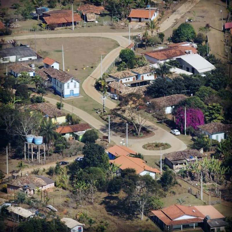 Fossas sépticas já não são suficientes em Serra dos Alves, que demanda sistema coletivo de tratamento de esgoto para proteger nascentes do rio Tanque