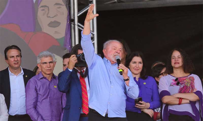 Lula anuncia pacto nacional de prevenção a feminicídios no encerramento da 7ª Marcha das Margaridas