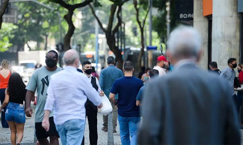 A expectativa de vida no Brasil segundo o censo demográfico 2022