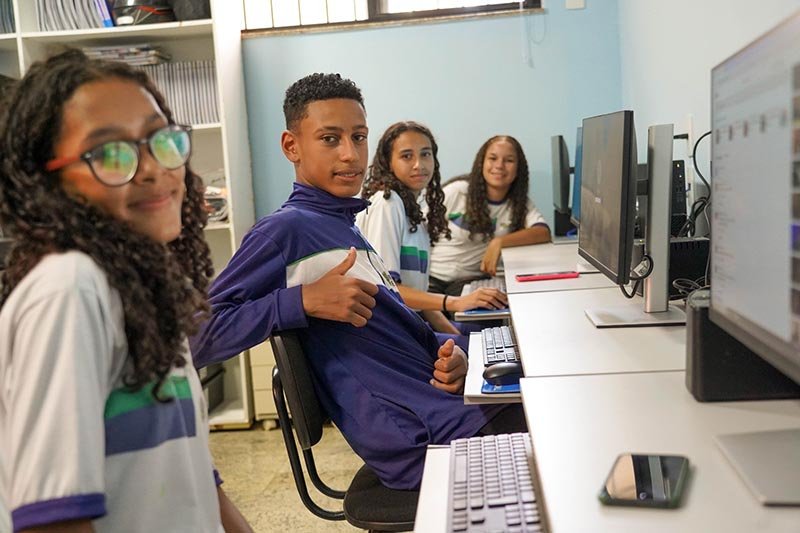 Itabira inaugura moderno núcleo tecnológico voltado para a aprendizagem digital de alunos e professores da rede municipal