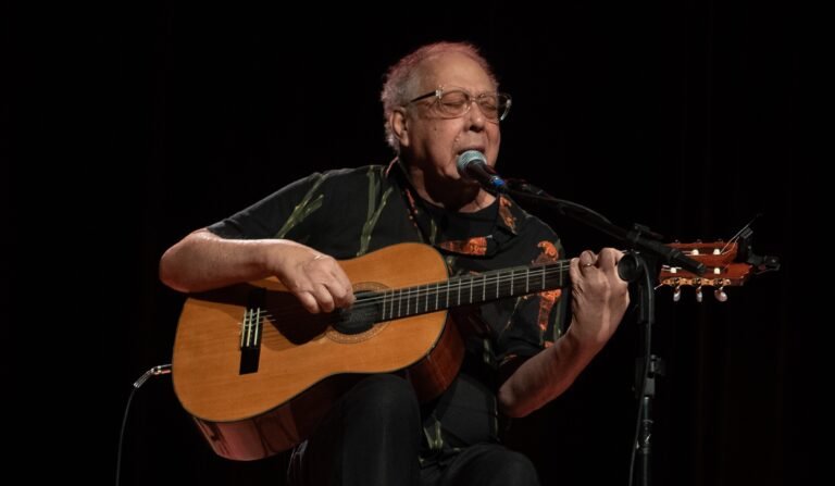 Jards Macalé celebra carreira em show exclusivo no Cena Musical, da TV Brasil, neste domingo (22)