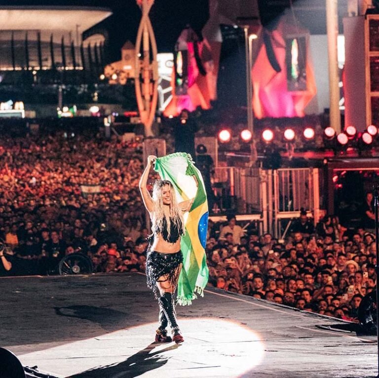Karol G conquista o Brasil com performance eletrizante no Rock In Rio 2024