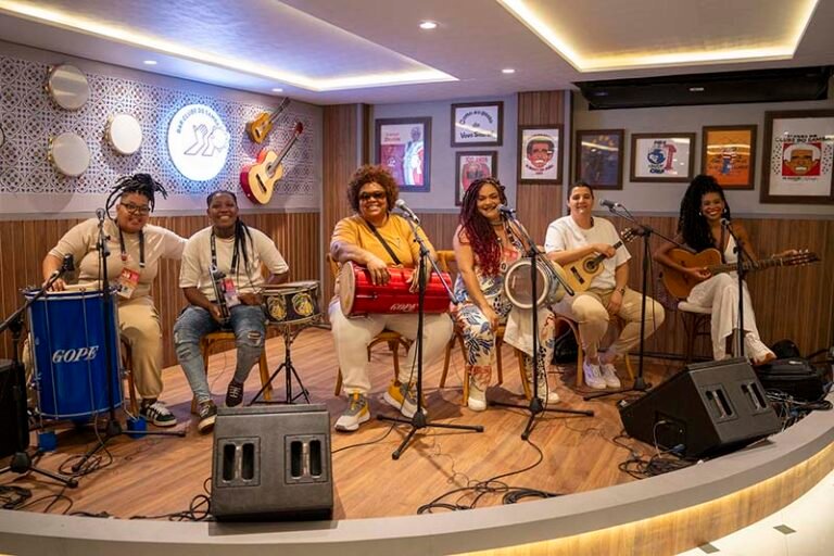Clube do Samba apresenta sua história e tradição em um bar temático no Rock in Rio 2024
