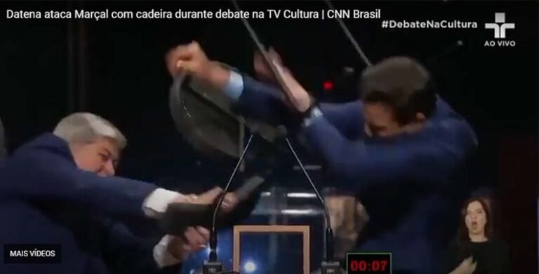O episódio da cadeirada: porque rimos da baixaria política