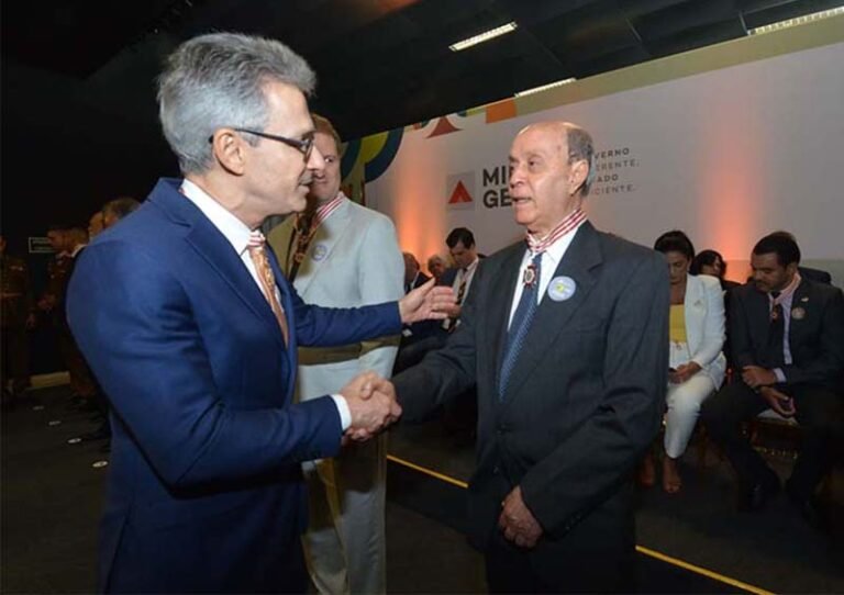 Everaldo Gonçalves recebe medalha JK em Diamantina e ganha sucessivas ações contra a Vale, inclusive a que pede retratação nesta Vila de Utopia