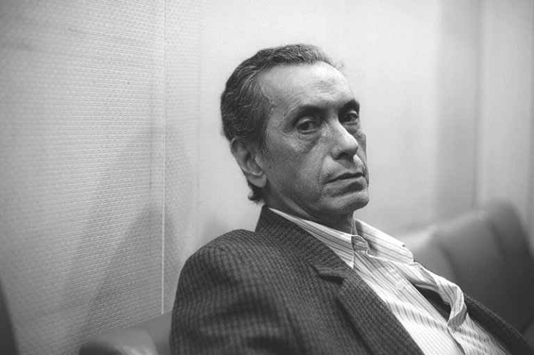Lenda do jazz brasileiro, Arthur Verocai disponibiliza álbum raro de homenagem à bossa nova nas plataformas digitais
