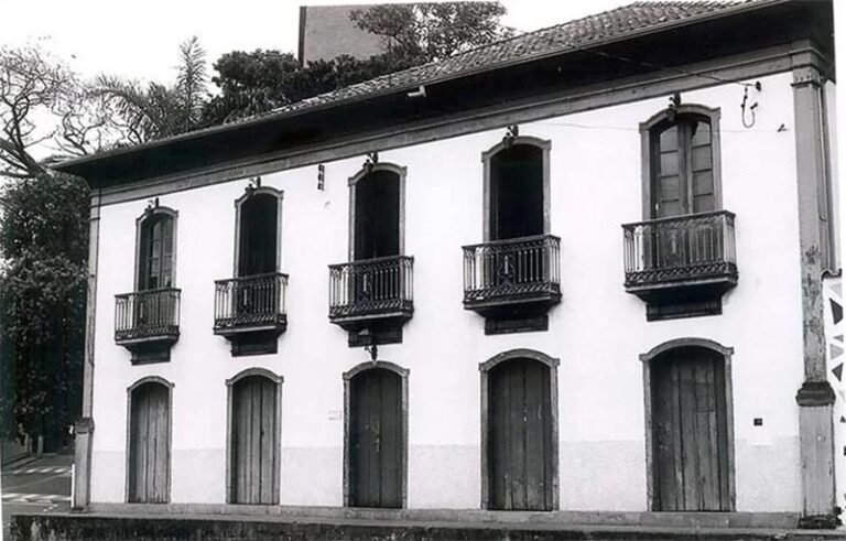 Menino Antigo, Poeta Moderno é tema de exposição na Casa Drummond, com abertura na quinta-feira (31), aniversário de nascimento de CDA