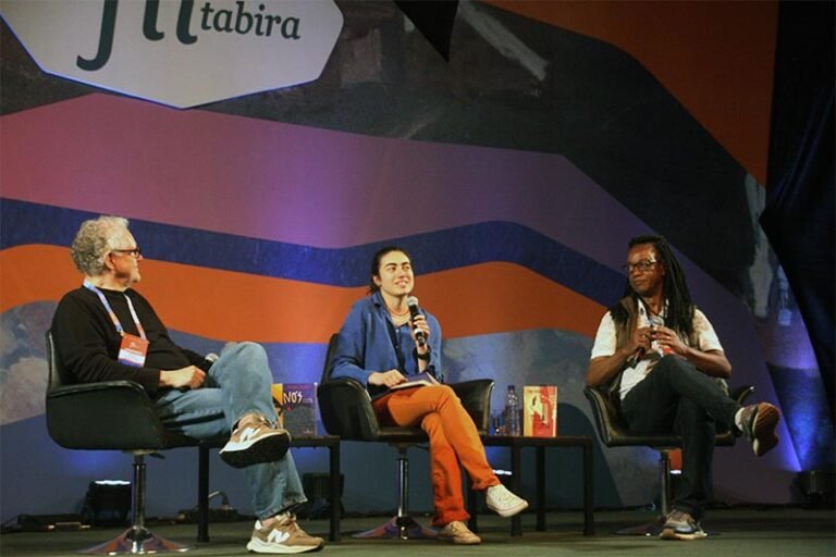 “Com o aquecimento global, a humanidade corre risco, o que é uma pena: não haverá mais quem lerá Drummond”, disse Tamara Klink, no 4º Flitabira