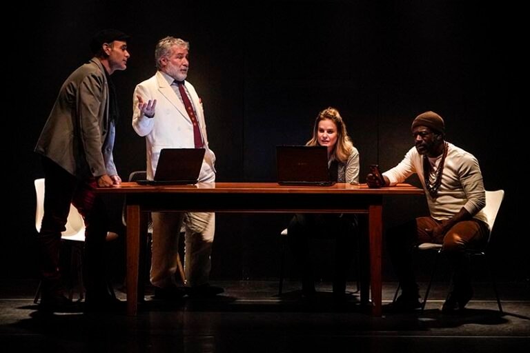 ‘Sangue’: fábula ácida sobre arte e poder estreia no CCBB-BH, nesta sexta-feira (6)