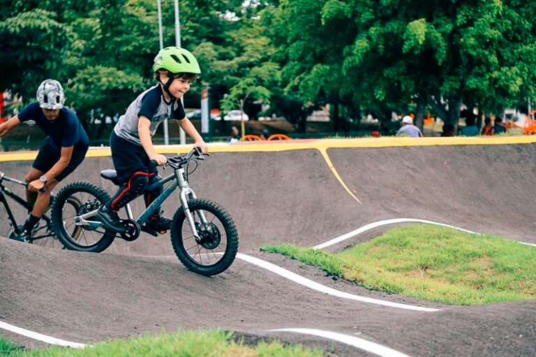 Itabira radical e esportiva: cidade inaugura nova pista de Pump Track no bairro Praia