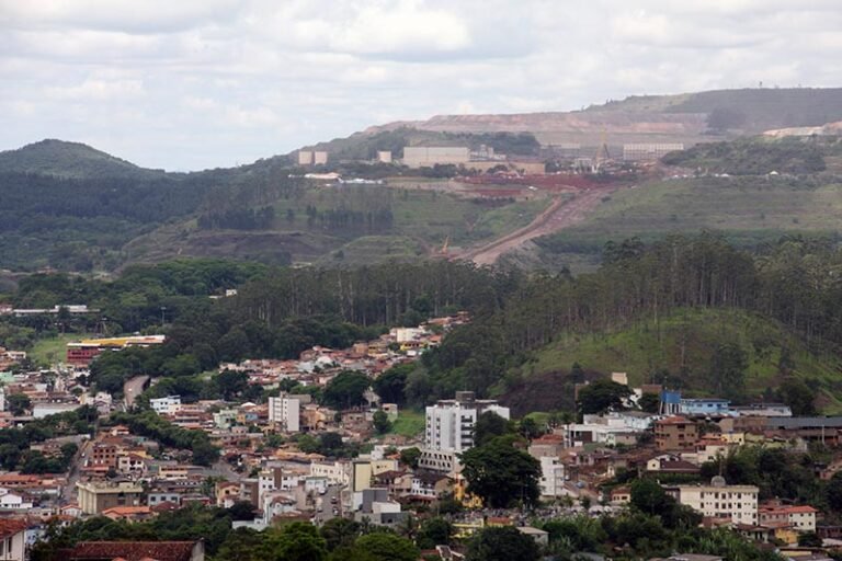 “A mineração em Itabira é exemplo do que não deve ser feito em tempos de sustentabilidade”, diz prefeito Marco Antônio Lage