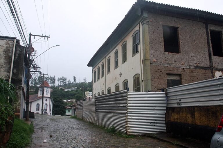 Revitalização do centro histórico e restauro do antigo sobrado do HNSD é promessa recorrente de Marco Antônio Lage