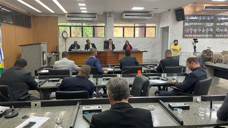 Vereadores criticam Vale por atraso de 25 anos no cumprimento de condicionante da água; bancada da mineradora reage