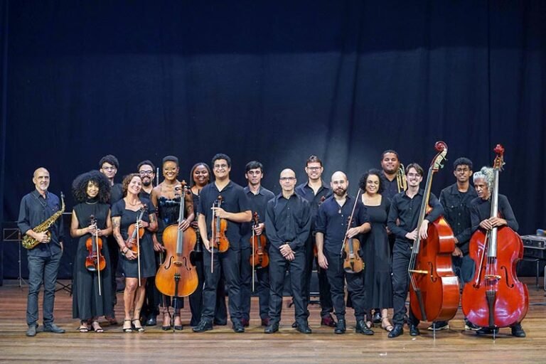 Músicos da Orquestra de Câmara da FCCDA vivem incertezas diante do impasse contratual com o maestro Cláudio Lage