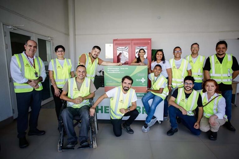 Hemobrás recebe visita especial para celebrar o Dia Mundial da Hemofilia