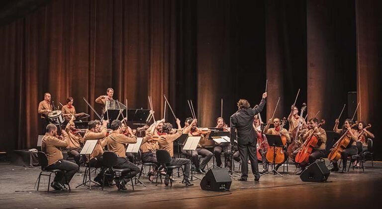 Itabira em festa pelos 80 anos do Metabase recebe a Orquestra Ouro Preto neste sábado (31), na Praça do Areão