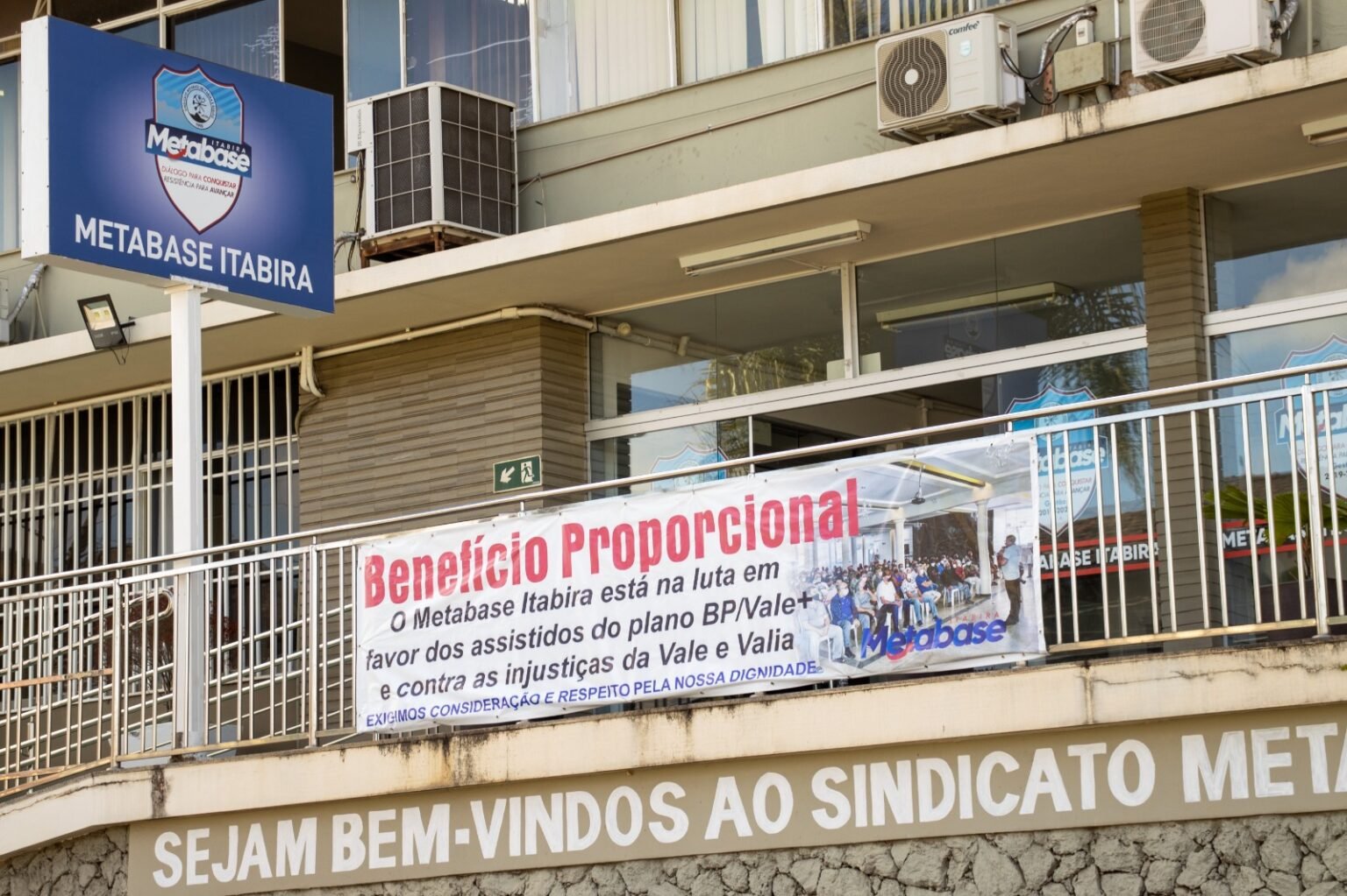 Em uma conquista histórica, pagamento de superavit da Valia é liberado ...