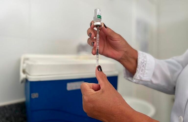 Itabira realiza, neste sábado, o Dia D de vacinação contra a gripe, com imunização em todas as UBS