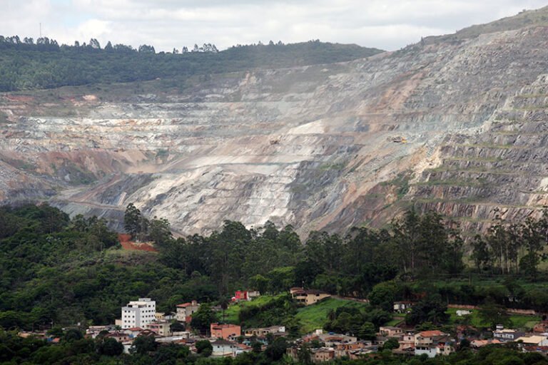 Queda na produção e no preço do minério afeta arrecadação e acende alerta para futuro incerto em Itabira