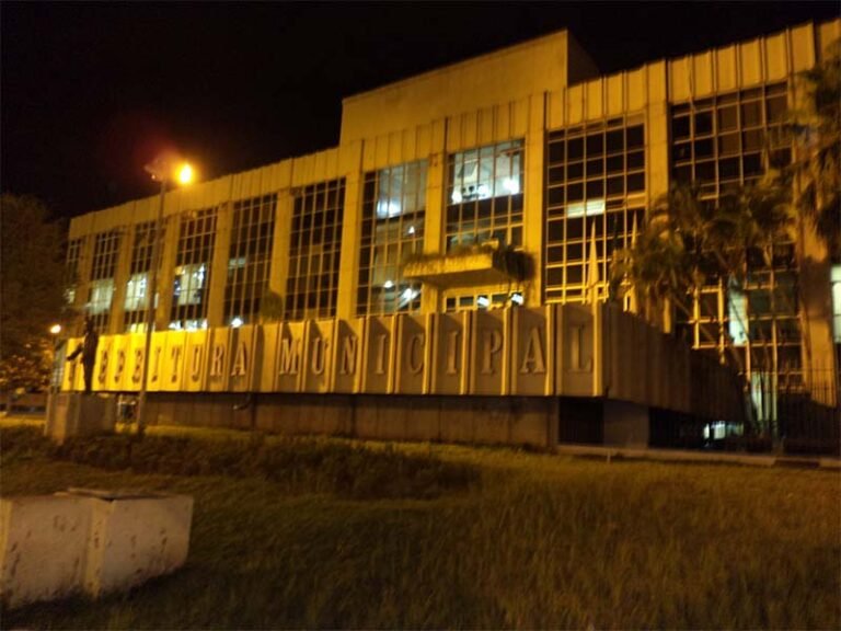 Prefeitura de Itabira encaminha à Câmara projeto de lei que corta 15% nos salários do alto escalão para ajustar orçamento de 2025