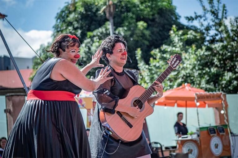 São Gonçalo recebe espetáculo musical com palhaçaria no sábado (7), no Centro Cultural