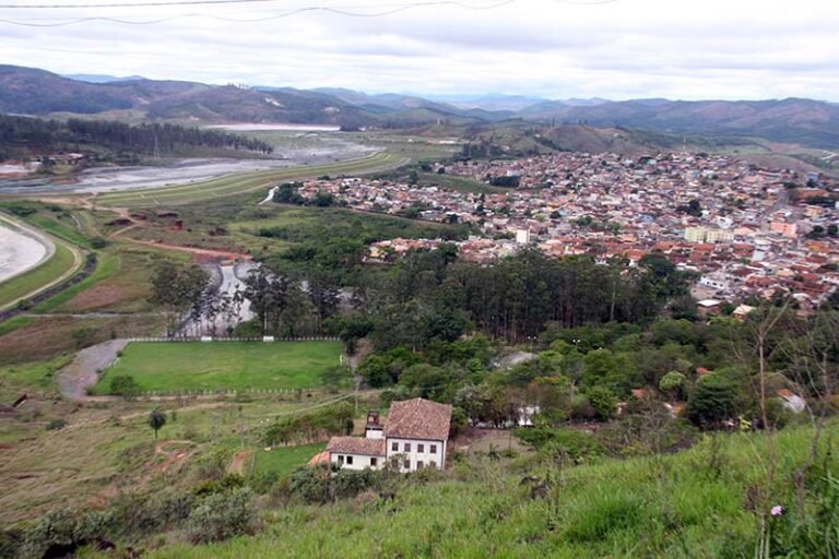 Obras da Vale no Pontal desvalorizam imóveis nos bairros Bela Vista e Nova Vista; moradores pedem revisão do IPTU