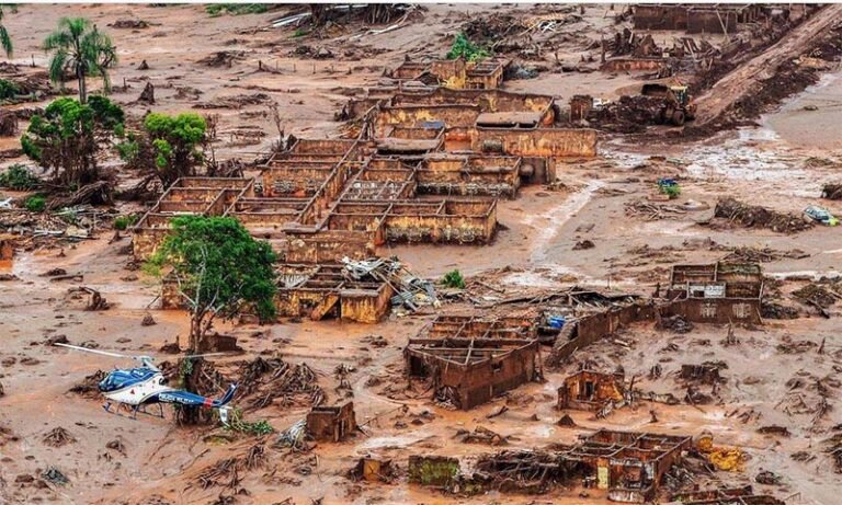 PL da Devastação é um acinte à memória das vítimas de Brumadinho e Mariana; em Itabira, licença vencida e passivos ignorados agravam cenário