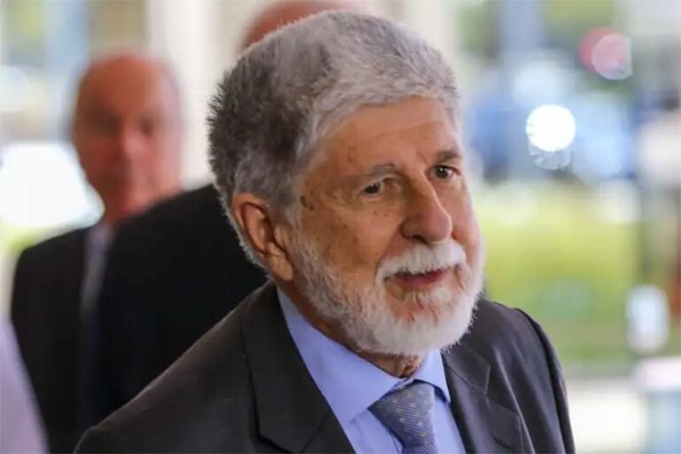 “A ordem internacional acabou”, afirma Celso Amorim