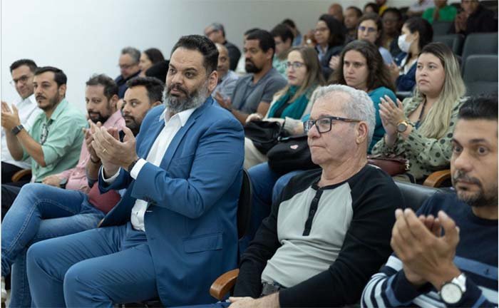 Na posse dos novos conselheiros do Codema, PL da Devastação é criticado pelo prefeito de Itabira