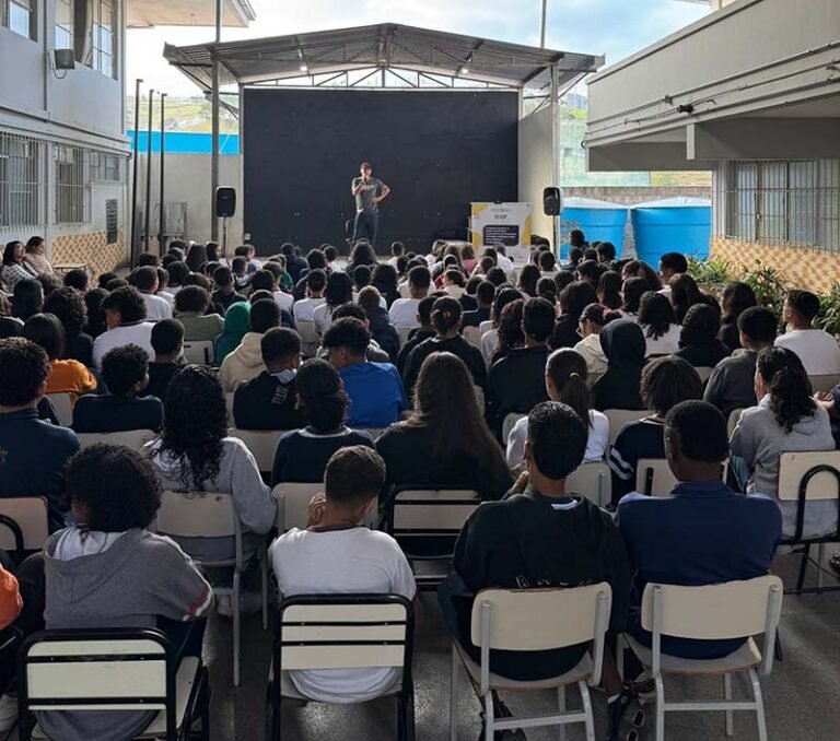 Projeto Cidade Viva impacta mais de 6 mil pessoas e leva arte e empreendedorismo aos bairros populares de Itabira